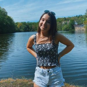 Meet your Posher, Jenna